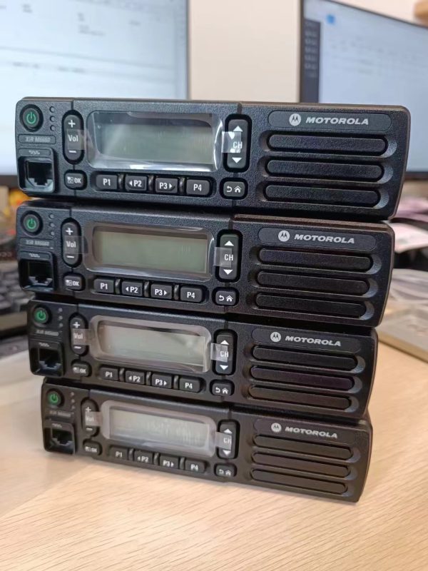 MOTOTRBO Motorola XIR M3188 25W UHF VHF DMR Mobile Radio 