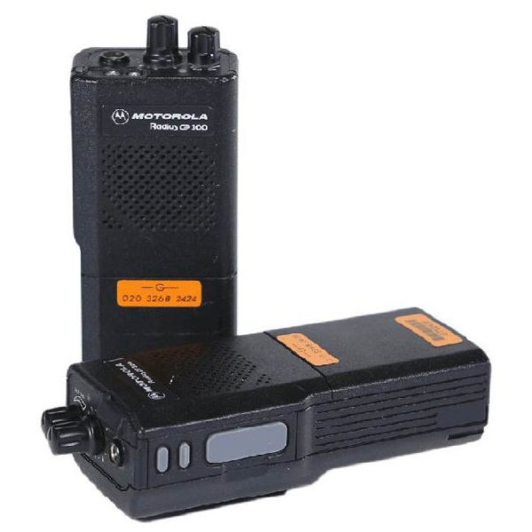 Motorola GP300 UHF VHF Handheld Walkie Talkie - Image 4