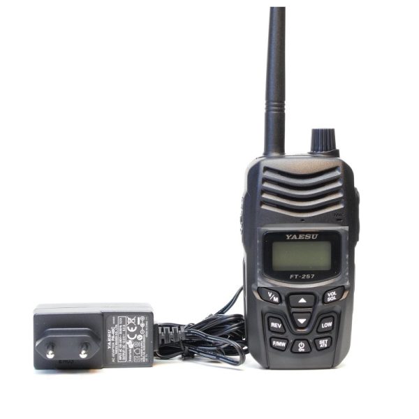 Yaesu FT-257 UHF 70cm Amateur FM Walkie Talkie - Image 4