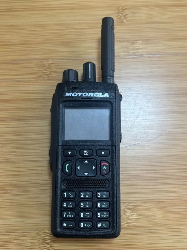 MOTOROLA MTP3250 TETRA 350-430MHz GPS Bluetooth Portable 2-ways Radio